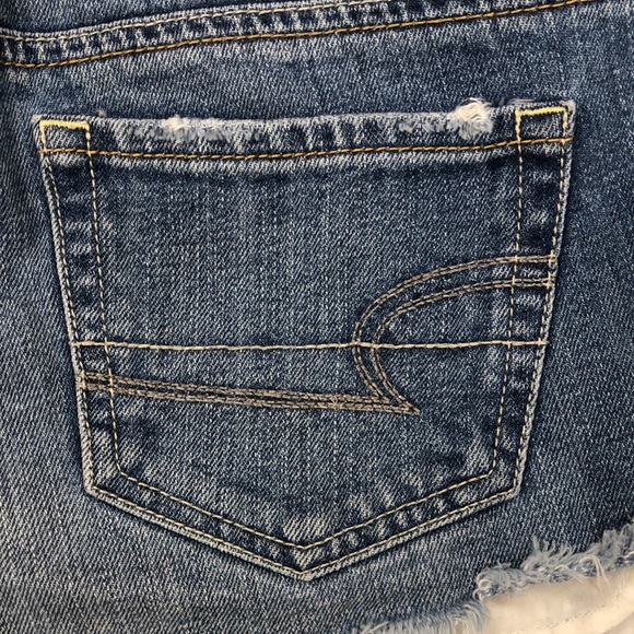American Eagle Women’s CutOff Peak-A-Boo Glitter Star Pockets Jean Shorts/Size:4 - Picture 9 of 10